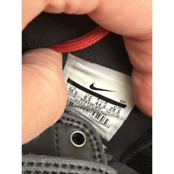 Size 10.5 - Nike Dunk SB High Sail Black Boot main image 5